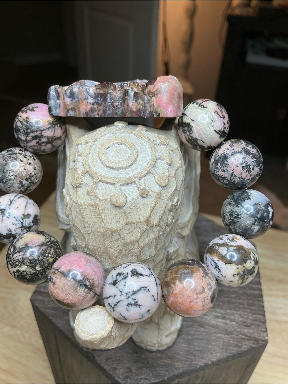 Rhodonite 15mm with Rhodonite Koi Fish - Picture 4 of 8